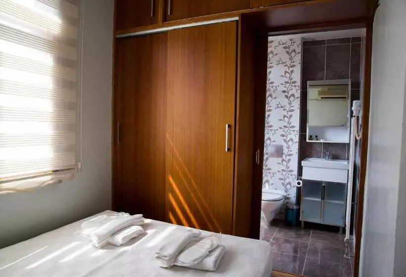هتل Omar Sultan Park Suites