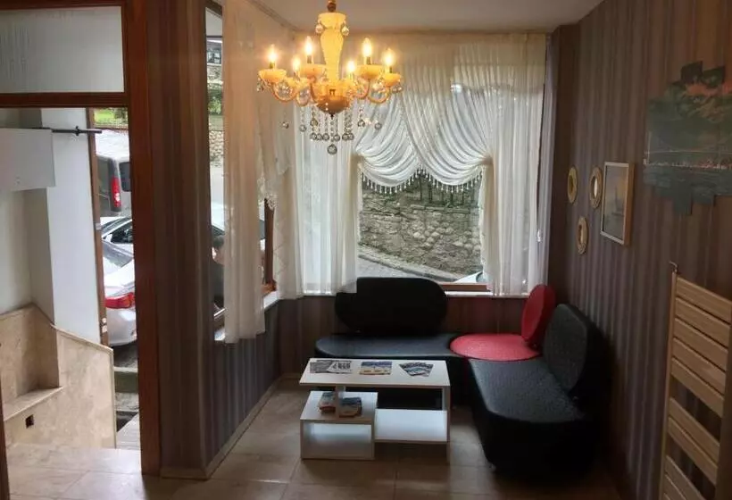 هتل Omar Sultan Park Suites