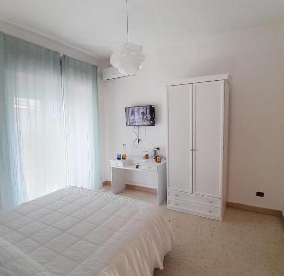 پانسیون Tombolata