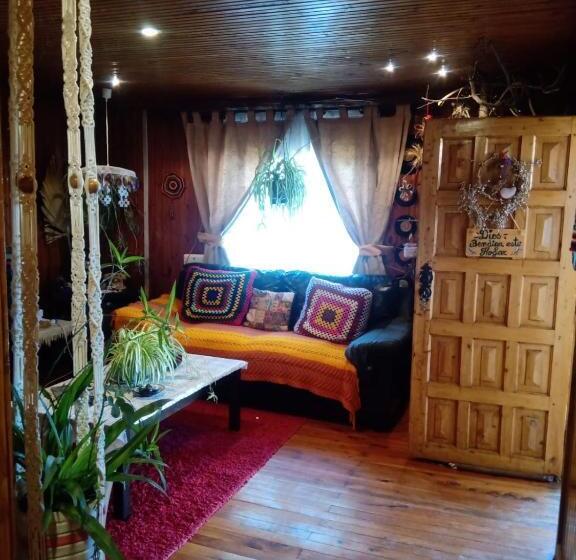 Пансион Hostal Le Moon