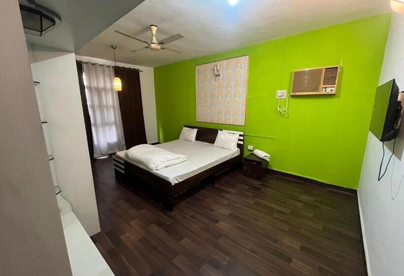 پانسیون Jacuzzi House With Private Terrace Ambiance