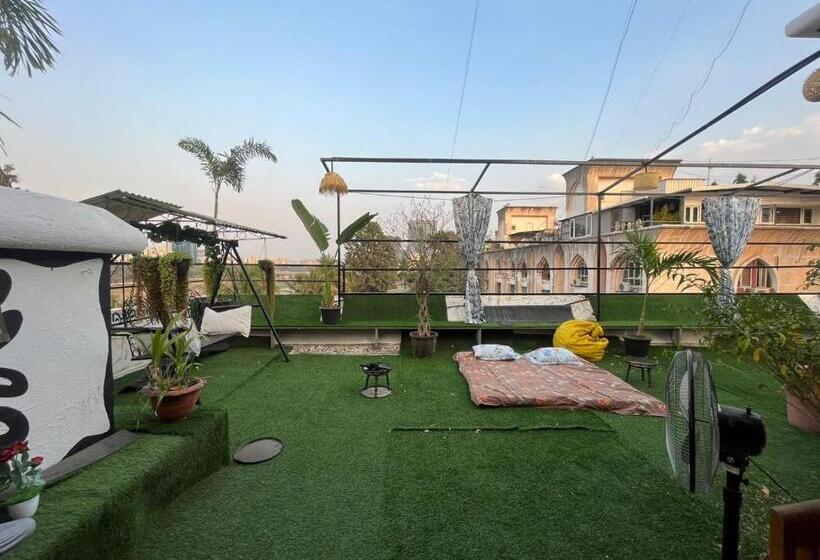 پانسیون Jacuzzi House With Private Terrace Ambiance