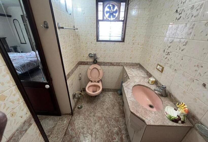 پانسیون Jacuzzi House With Private Terrace Ambiance