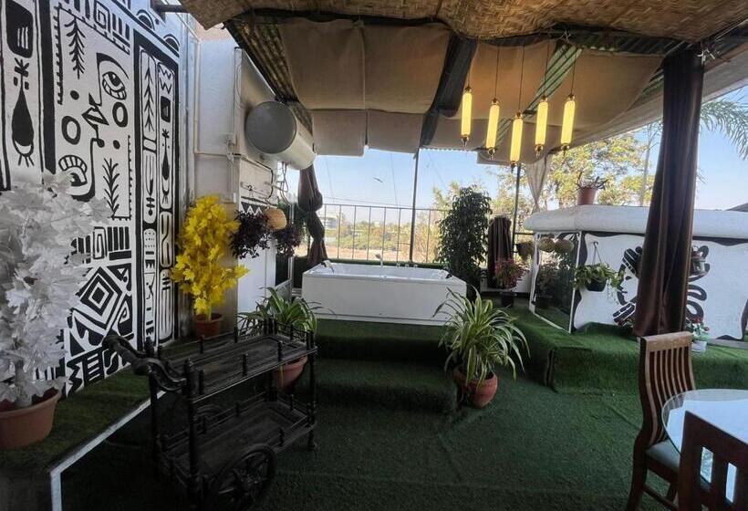 پانسیون Jacuzzi House With Private Terrace Ambiance