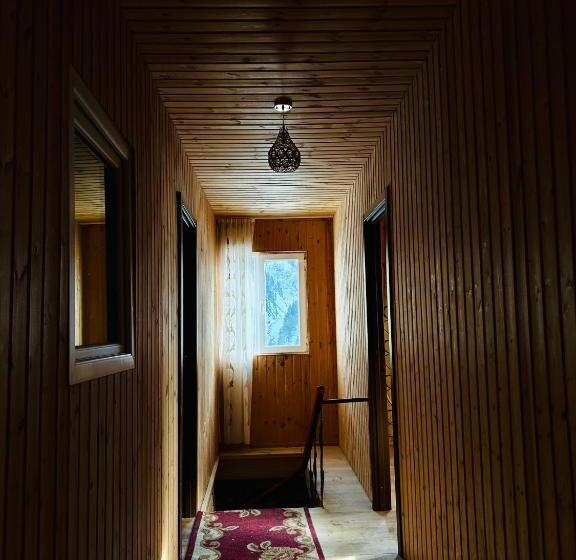 پانسیون Natia’s Guesthouse