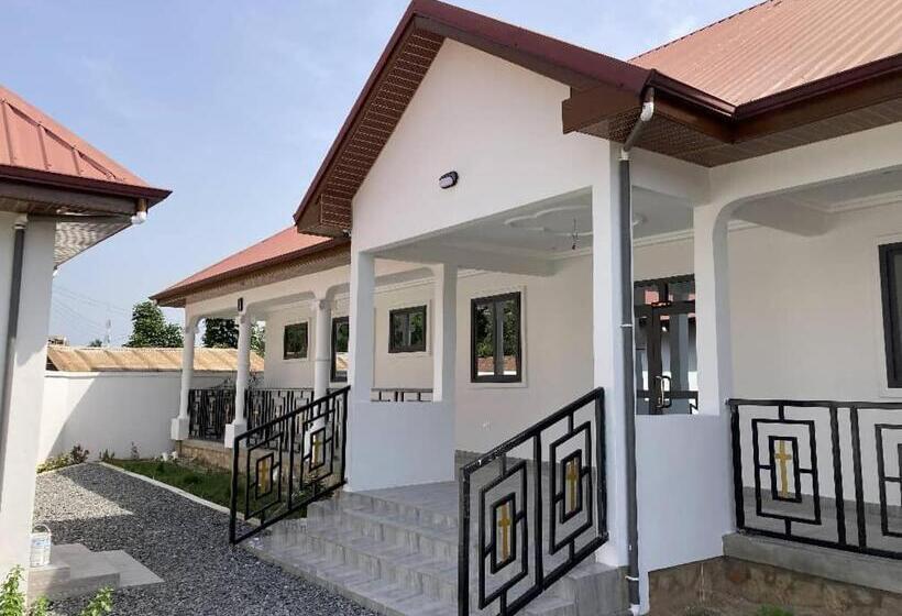 ペンション Villa Nova Lodge