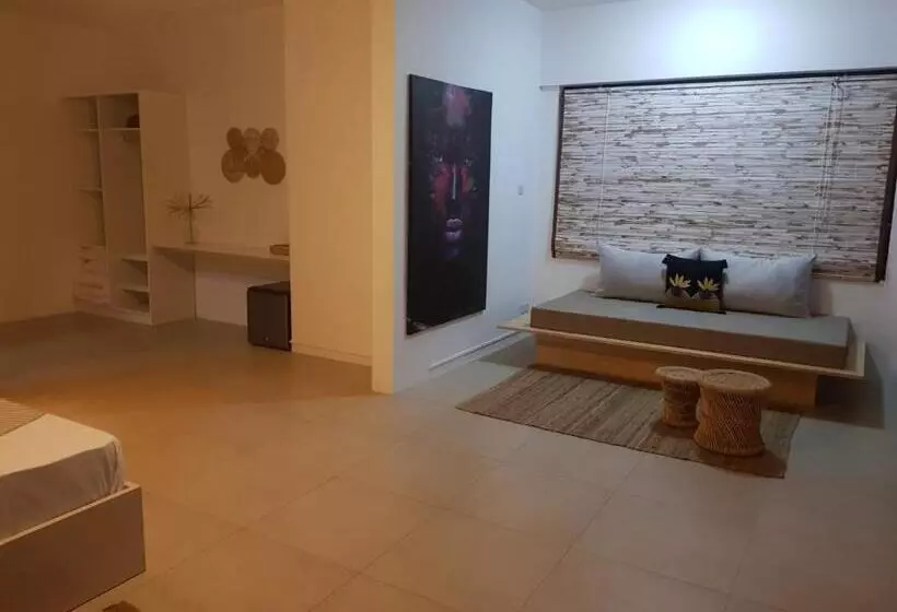 پانسیون Villas Rocher   Standard Suite 2b