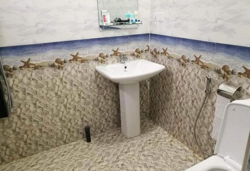 ベッドアンドブレックファースト Anusha Holiday Inn