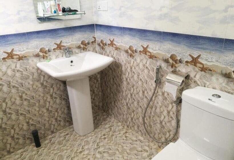 ベッドアンドブレックファースト Anusha Holiday Inn