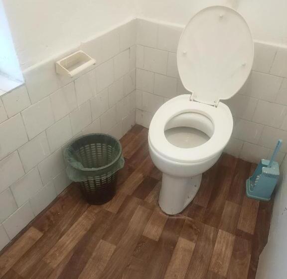 تختخواب و صبحانه Cozy Hotel With Breakfast