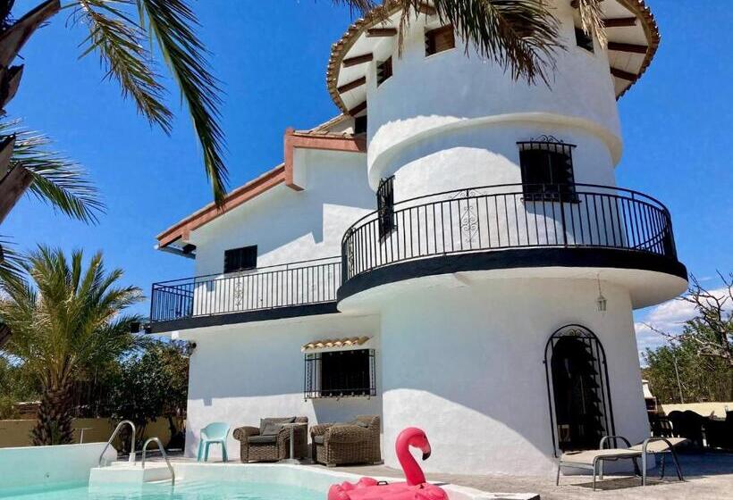 مبيت وإفطار Villa Torre Macastre, Valencia