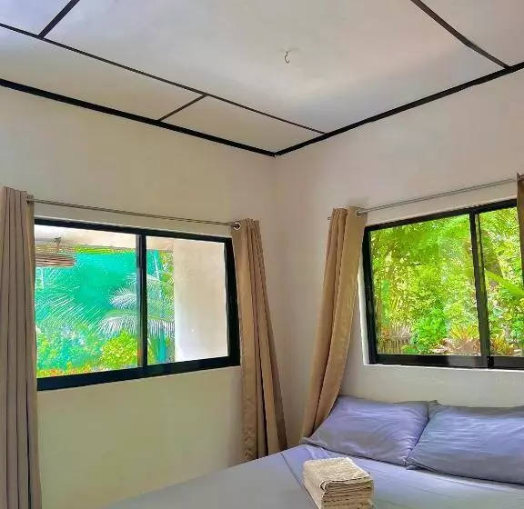 Green Garden Beach Resort, Sipalay