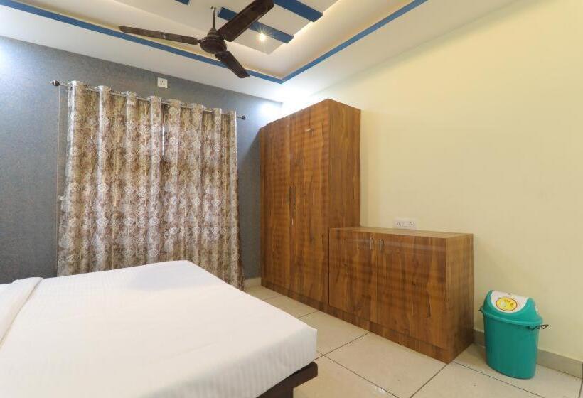 Hotel श्री राम होटल