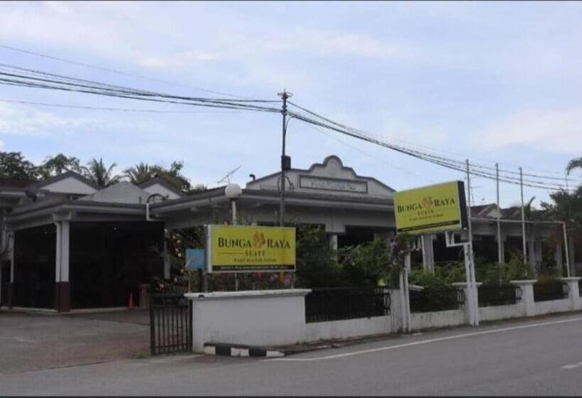 בית מלון כפרי Bunga Raya Resort Parit Buntar