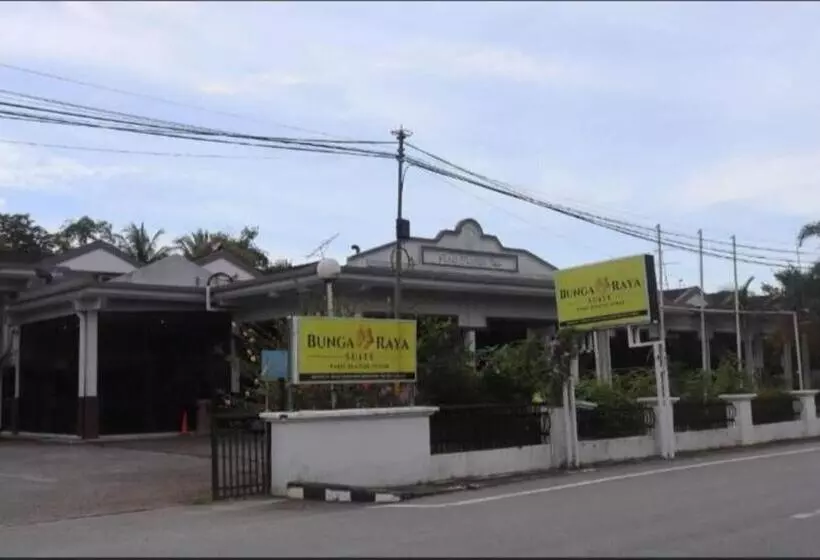ホテル Bunga Raya Resort Parit Buntar