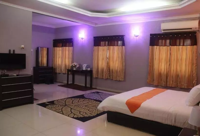 ホテル Bunga Raya Resort Parit Buntar