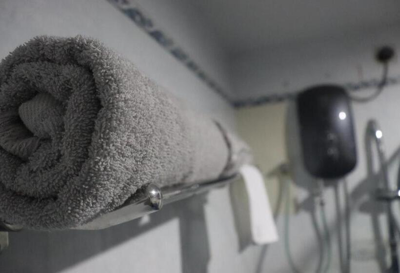 בית מלון כפרי Bunga Raya Resort Parit Buntar