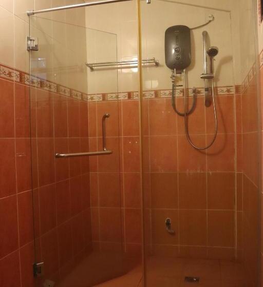 בית מלון כפרי Bunga Raya Resort Parit Buntar