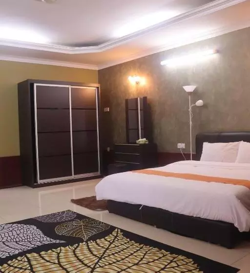 ホテル Bunga Raya Resort Parit Buntar