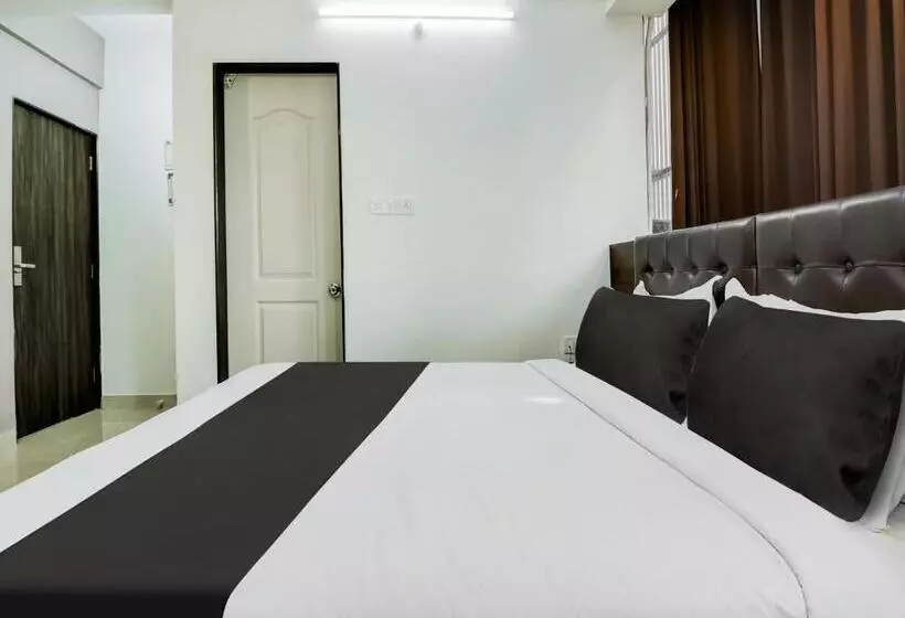 هتل Collection O Usa Goa Beach Resort