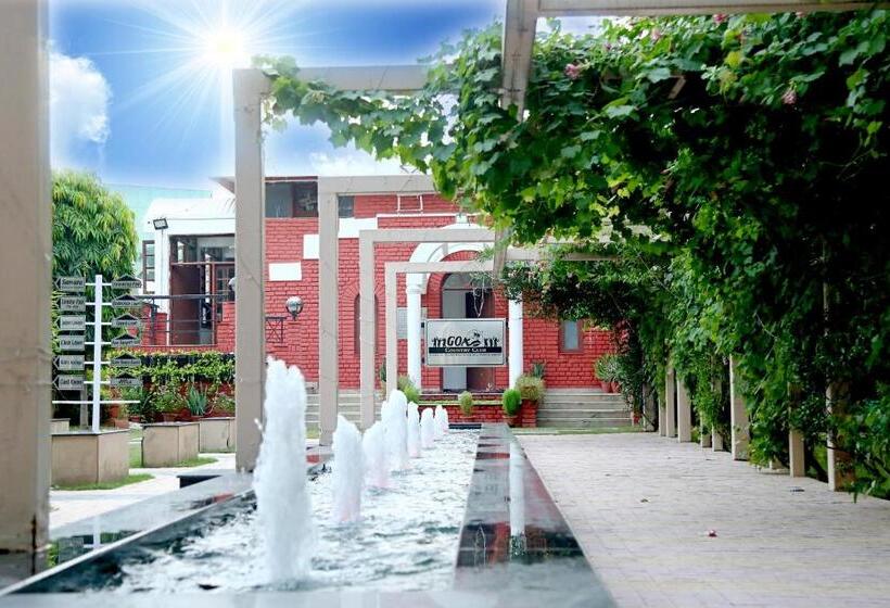 Hotel Goa Country Club