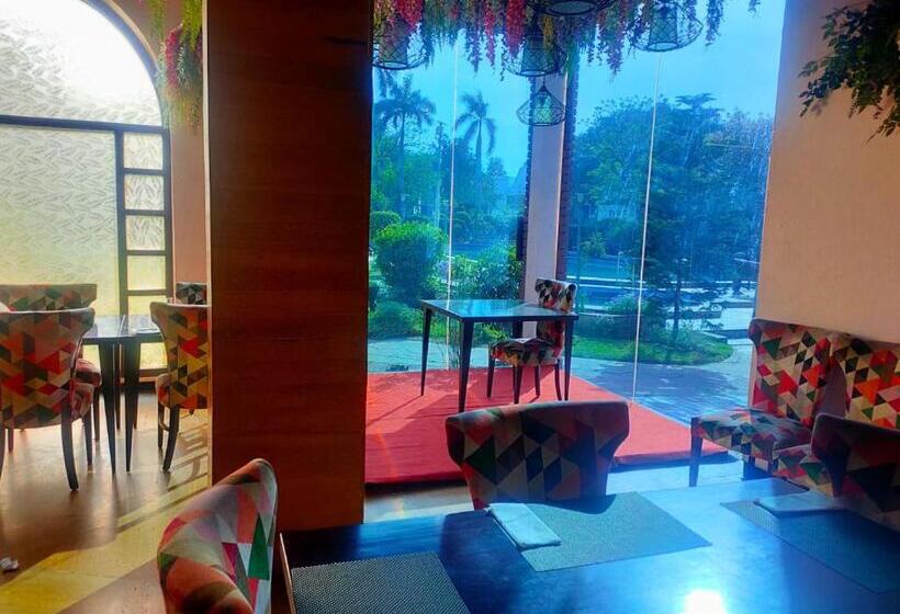 Hotel Goa Country Club