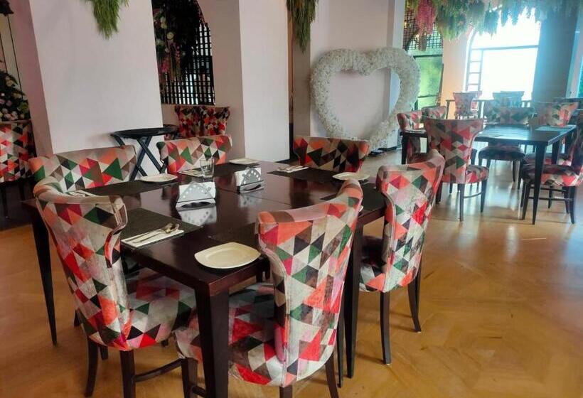 Hotel Goa Country Club