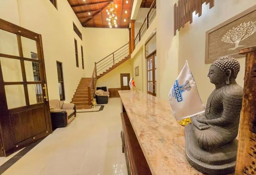 ホテル Grand Kalundawa Resort