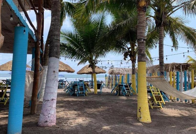 هتل Habitaciones En San Blas, Aloha Beach Club