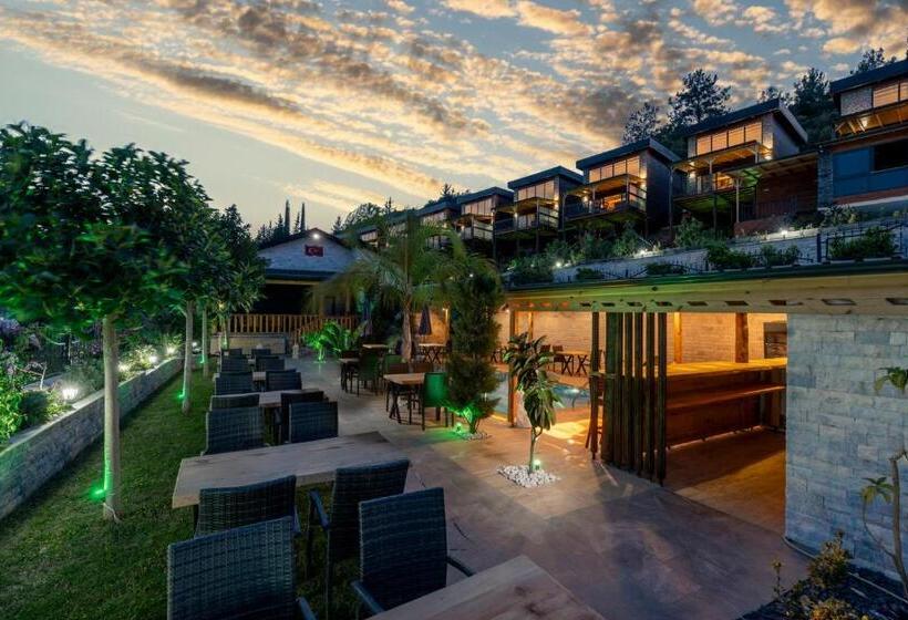 هتل La Veranda Villas