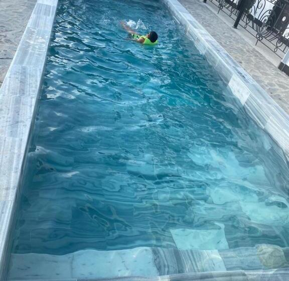 בית מלון כפרי Oasis