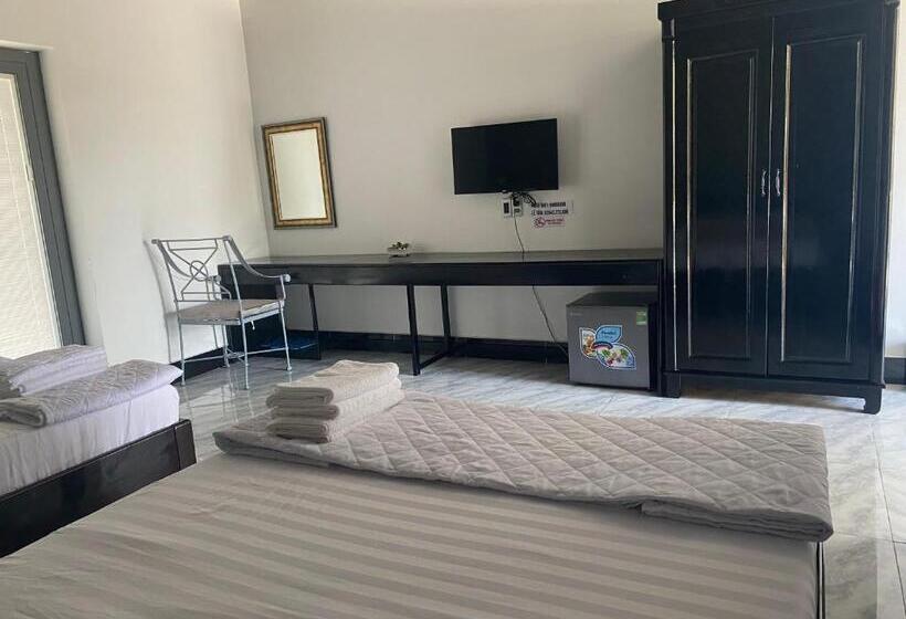 בית מלון כפרי Oasis