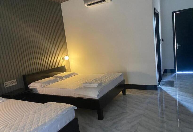 בית מלון כפרי Oasis