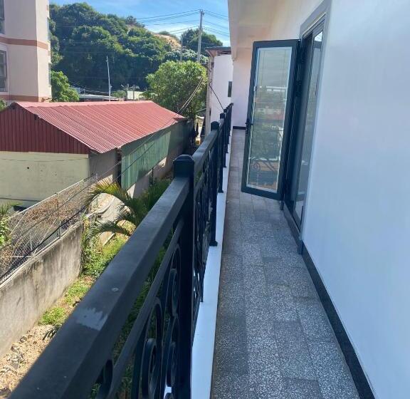 בית מלון כפרי Oasis