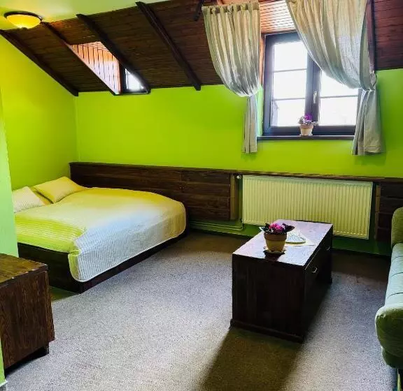 ホテル Penzion Myslivna