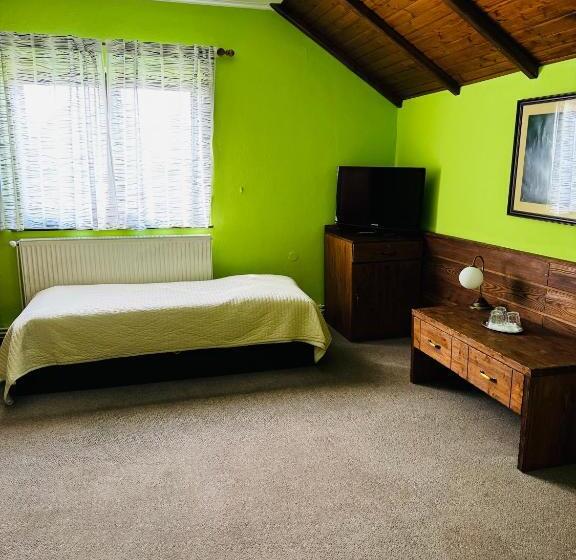 בית מלון כפרי Penzion Myslivna