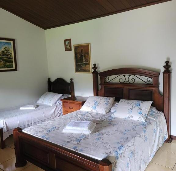 בית מלון כפרי Pousada Mirante Santo Antônio