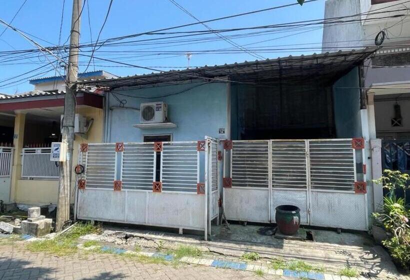 Hotel Spot On 93874 3n Homestay Syariah