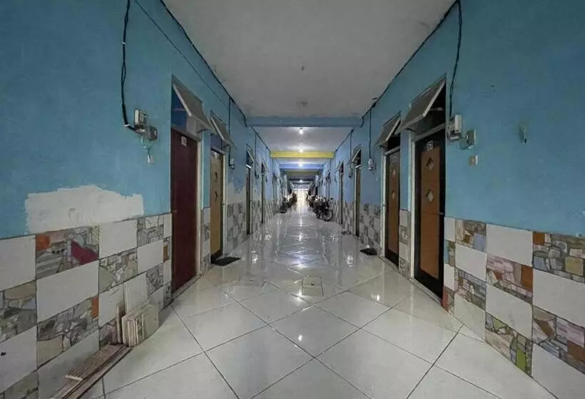 Hotelli Spot On 93874 3n Homestay Syariah