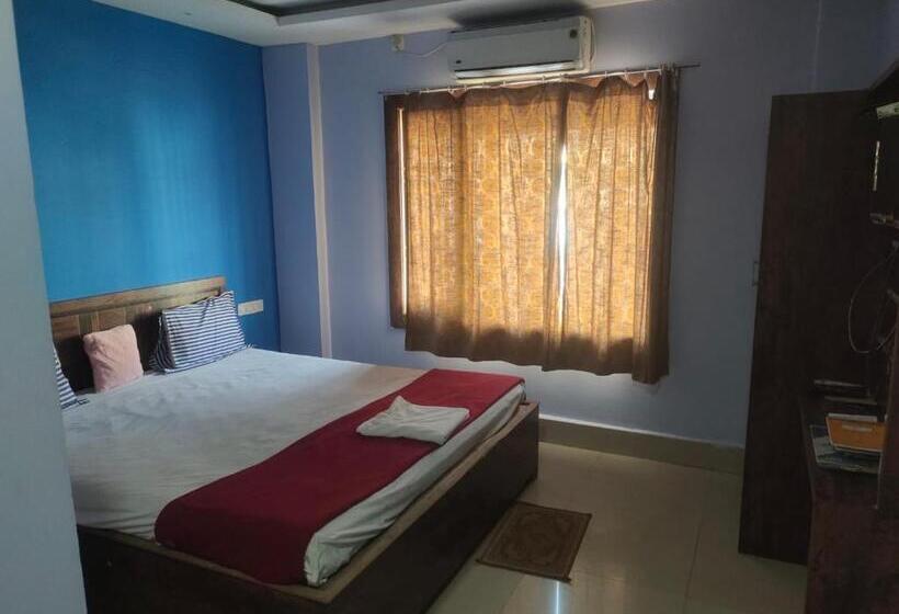 هتل Tara Lodge Grand Road Puri Near Jagannath Temple Best Location