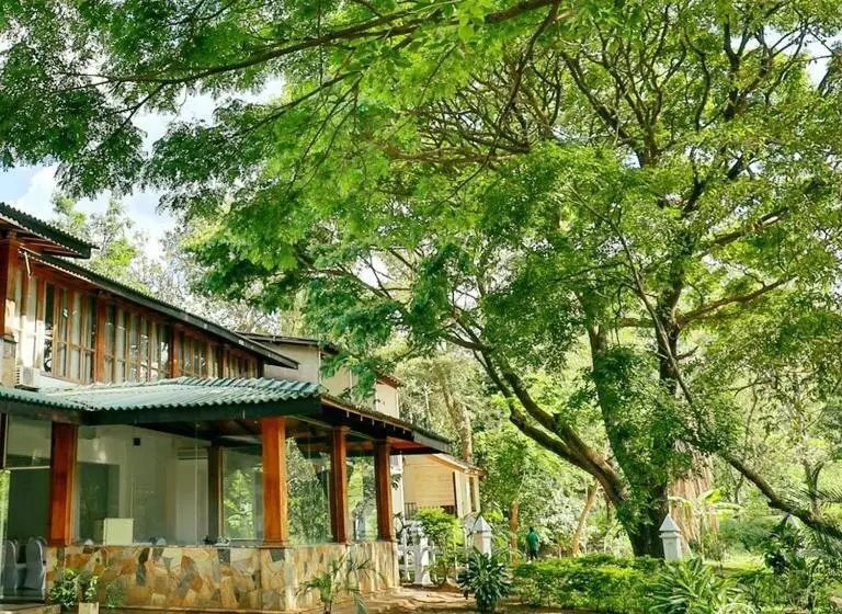 Hotelli Kalundawa Nature Resort