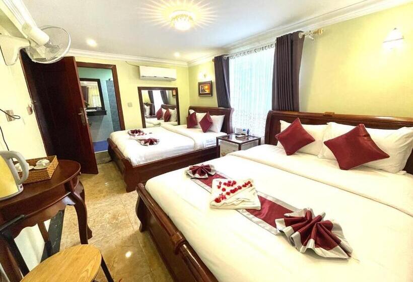 بنسيون Ahha Boutique Kampot