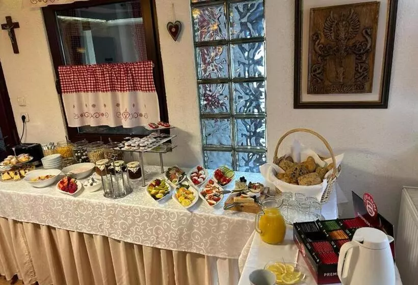پانسیون Club Villa