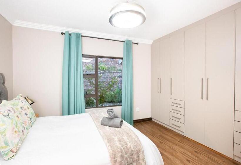 פנסיון Guesthouse Fort Knox