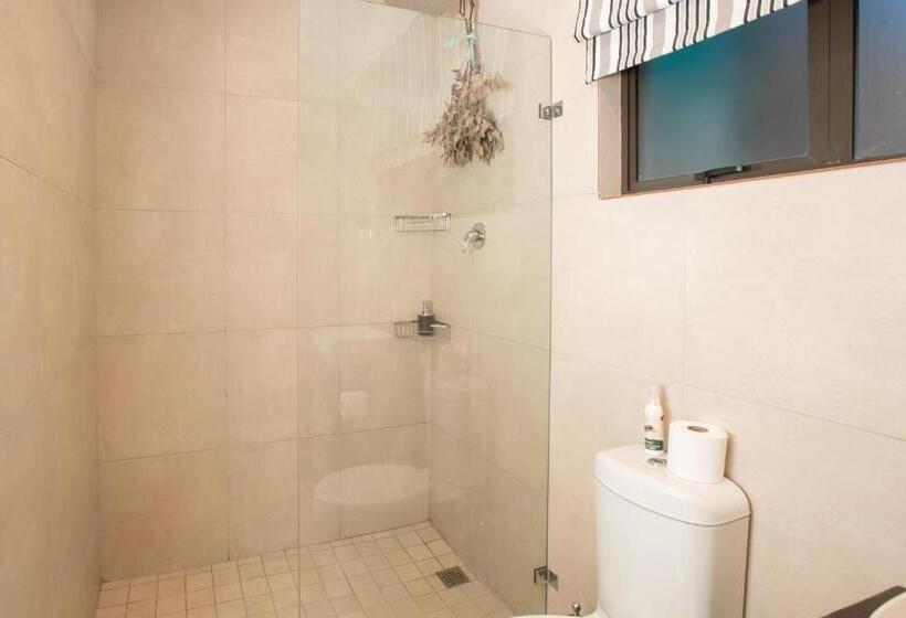 פנסיון Guesthouse Fort Knox