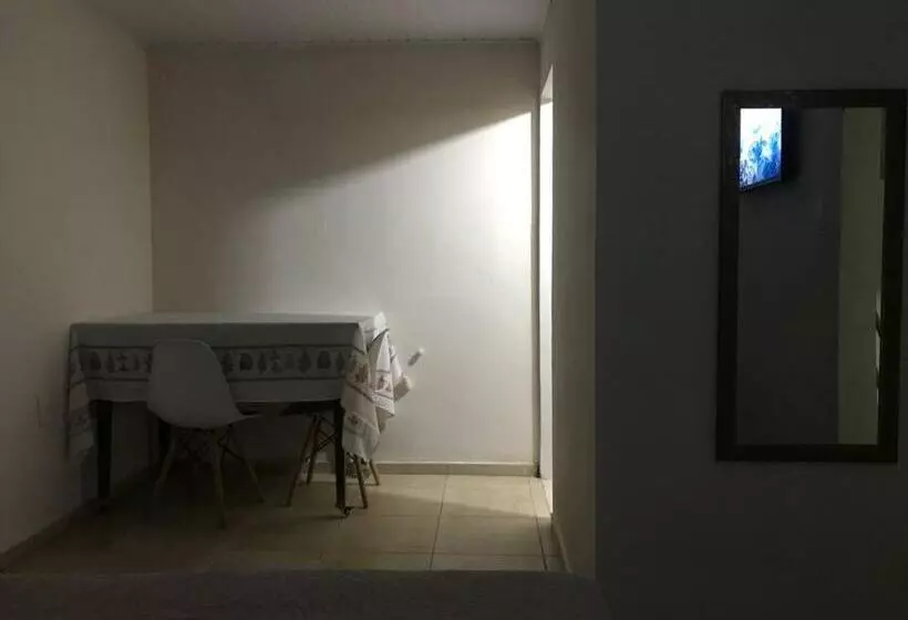 ペンション Microcasa Completa No Centro