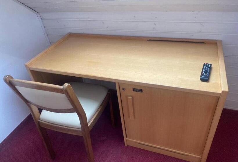 膳宿费 Room In Guest Room   Single Room With Shared Bathroom And Kitchen In Forbach