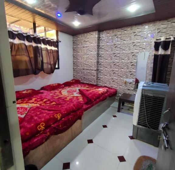 Tamrakar Hotel And Restaurant