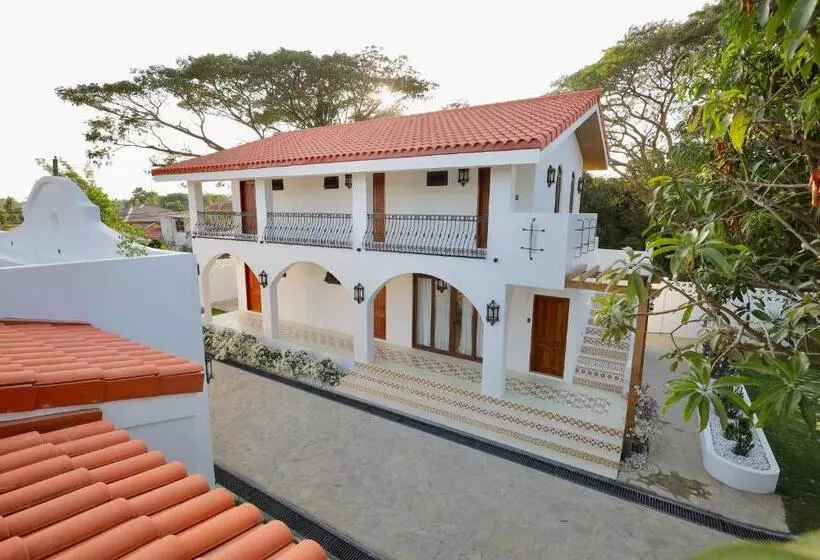 تختخواب و صبحانه Mija Casita