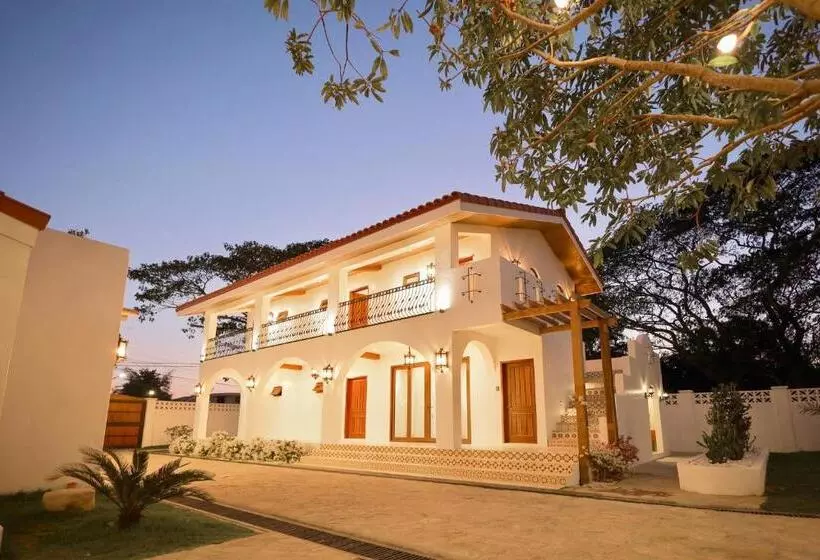 تختخواب و صبحانه Mija Casita